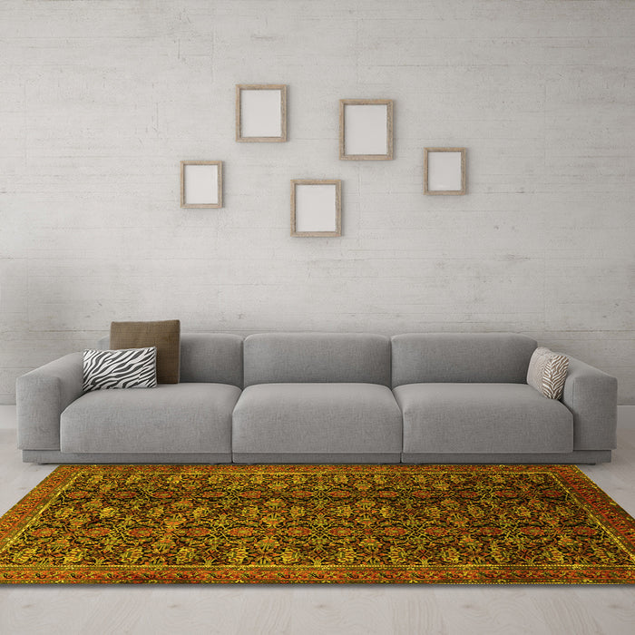 Machine Washable Persian Yellow Traditional Rug in a Living Room, wshtr1948yw