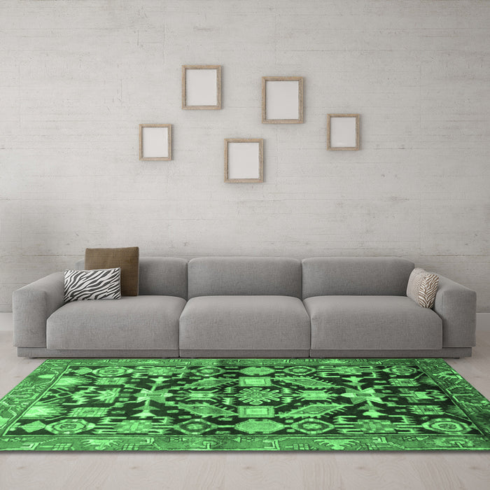 Machine Washable Persian Emerald Green Traditional Area Rugs in a Living Room,, wshtr194emgrn