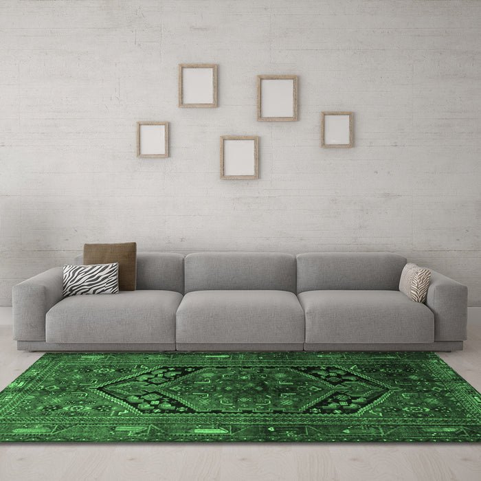 Machine Washable Persian Emerald Green Traditional Area Rugs in a Living Room,, wshtr1950emgrn