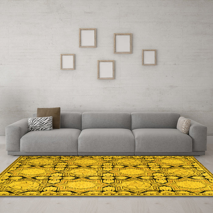 Machine Washable Persian Yellow Traditional Rug in a Living Room, wshtr1951yw