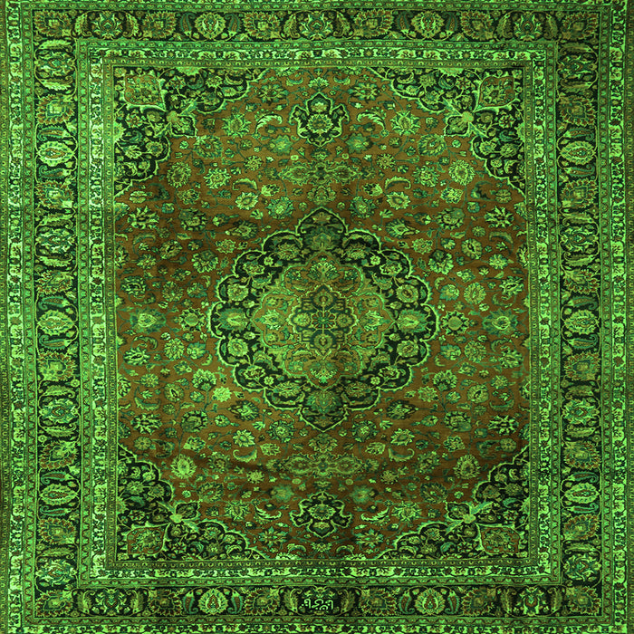 Serging Thickness of Medallion Green Traditional Rug, tr1955grn