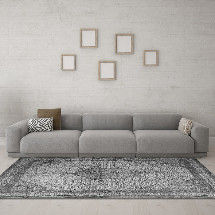 Machine Washable Medallion Gray Traditional Rug in a Living Room,, wshtr1956gry