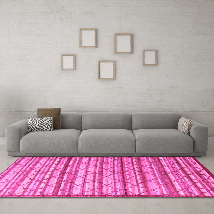 Machine Washable Persian Pink Traditional Rug in a Living Room, wshtr1959pnk