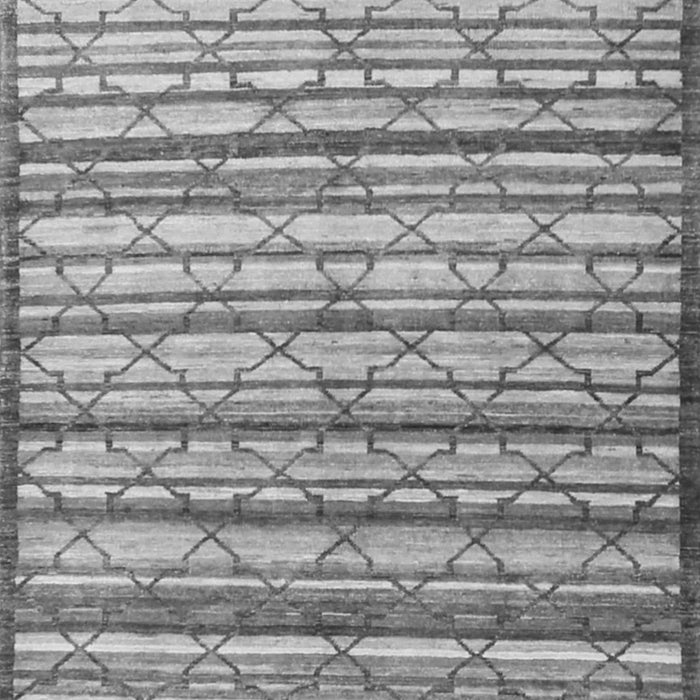 Serging Thickness of Machine Washable Persian Gray Traditional Rug, wshtr1959gry