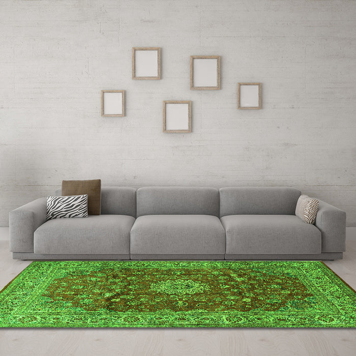 Machine Washable Medallion Green Traditional Area Rugs in a Living Room,, wshtr1960grn