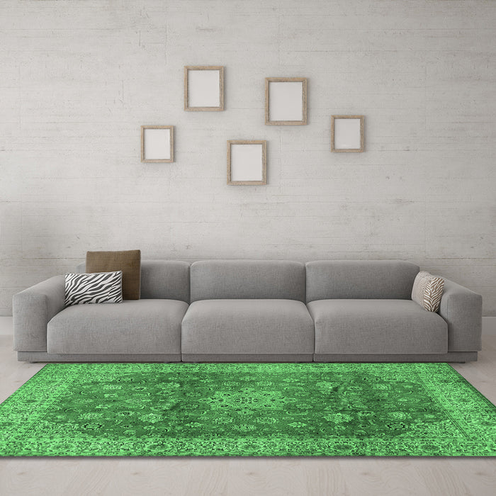 Machine Washable Medallion Emerald Green Traditional Area Rugs in a Living Room,, wshtr1961emgrn