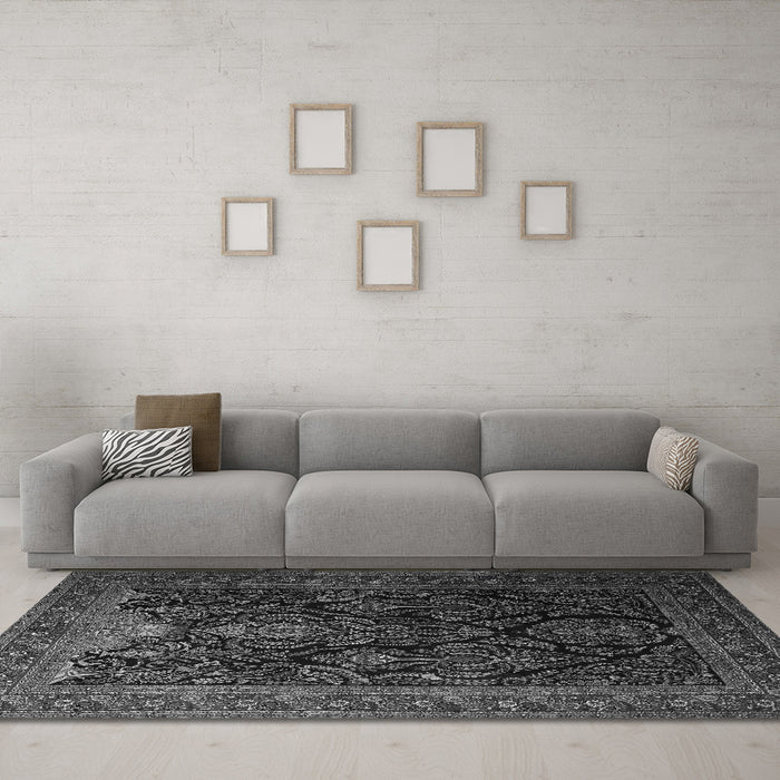 Machine Washable Persian Gray Traditional Rug in a Living Room,, wshtr1966gry