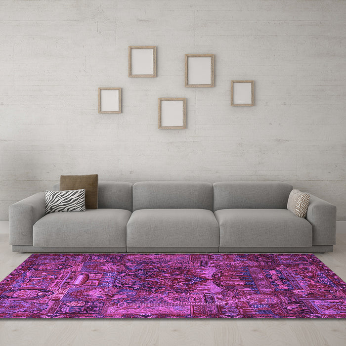 Machine Washable Animal Purple Traditional Area Rugs in a Living Room, wshtr1967pur