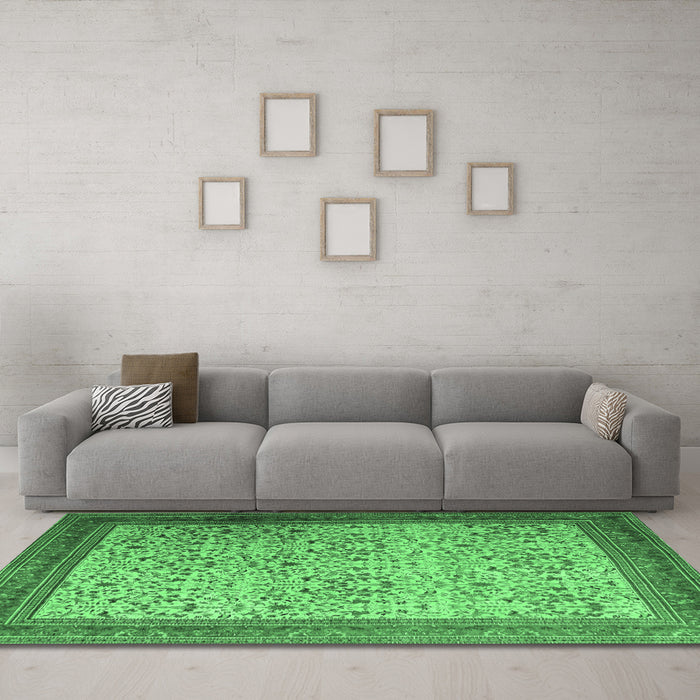 Machine Washable Persian Emerald Green Traditional Area Rugs in a Living Room,, wshtr1968emgrn