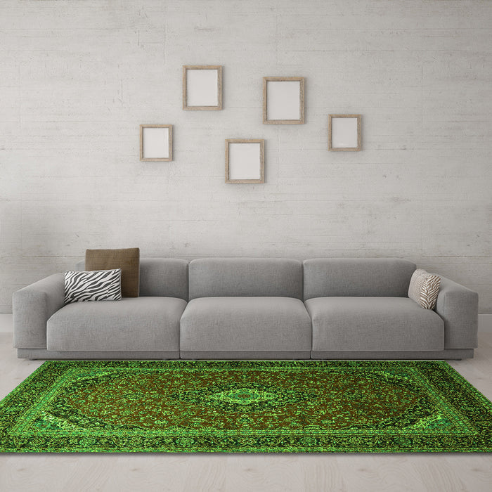 Machine Washable Medallion Green Traditional Area Rugs in a Living Room,, wshtr1969grn