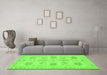 Machine Washable Persian Green Traditional Area Rugs in a Living Room,, wshtr1975grn