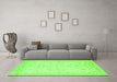 Machine Washable Persian Green Traditional Area Rugs in a Living Room,, wshtr1977grn