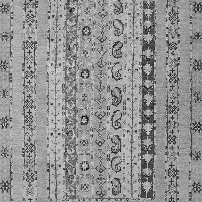 Serging Thickness of Machine Washable Persian Gray Traditional Rug, wshtr1978gry