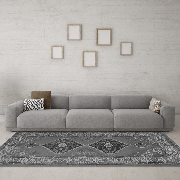 Machine Washable Persian Gray Traditional Rug in a Living Room,, wshtr1979gry
