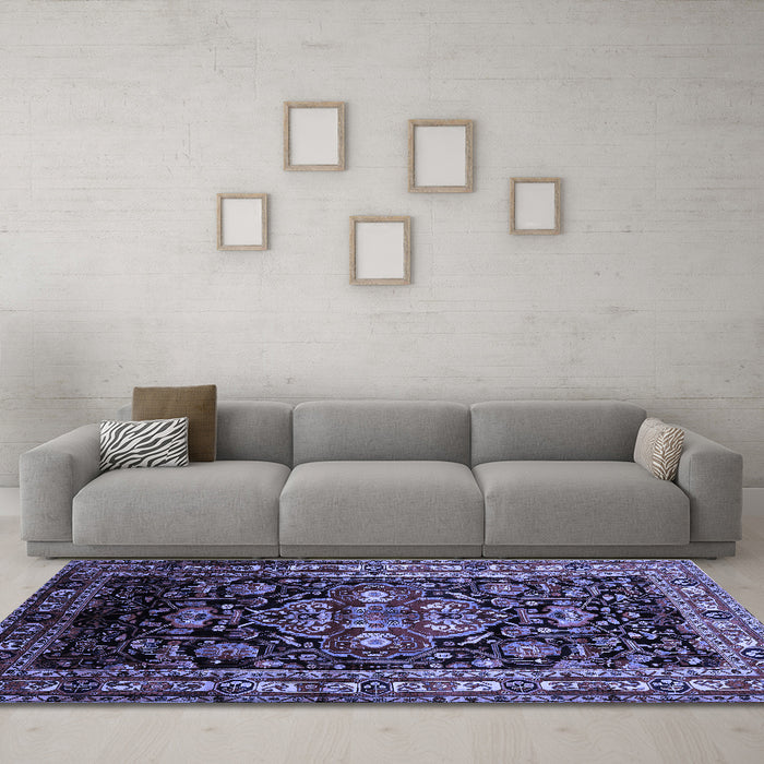 Machine Washable Persian Blue Traditional Rug in a Living Room, wshtr197blu