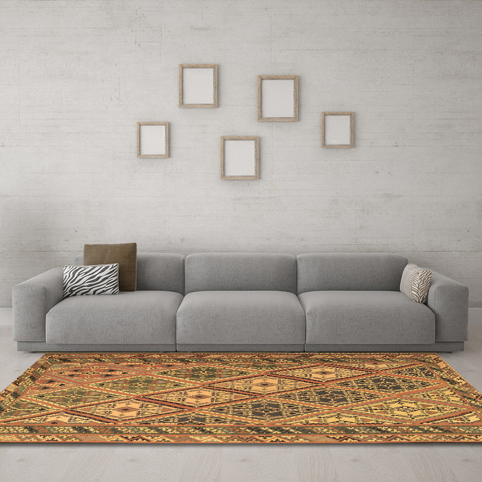 Machine Washable Persian Brown Traditional Rug in a Living Room,, wshtr1980brn