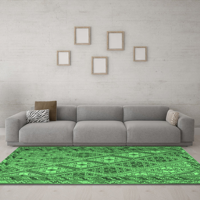 Machine Washable Persian Emerald Green Traditional Area Rugs in a Living Room,, wshtr1980emgrn