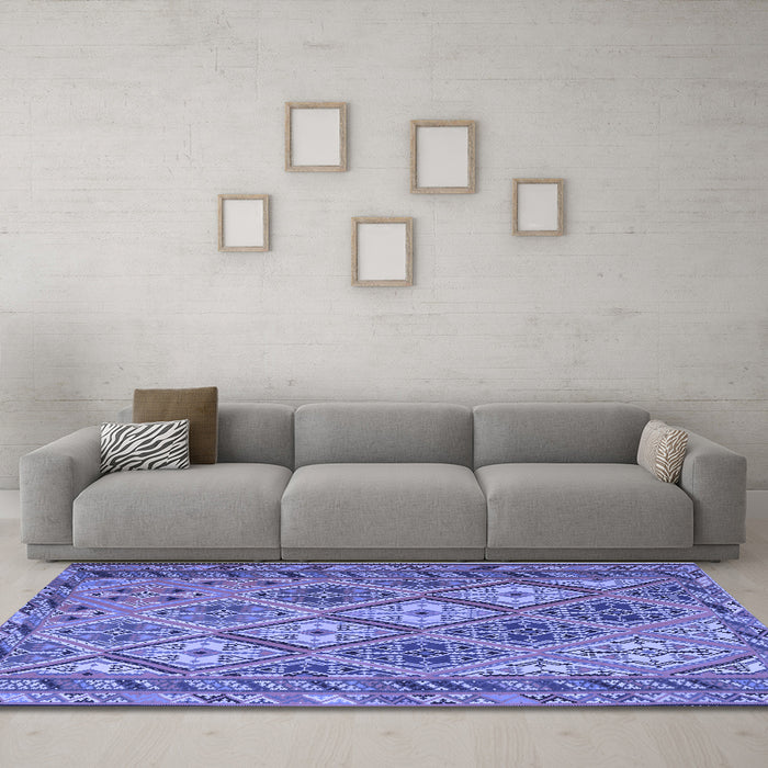 Machine Washable Persian Blue Traditional Rug in a Living Room, wshtr1980blu