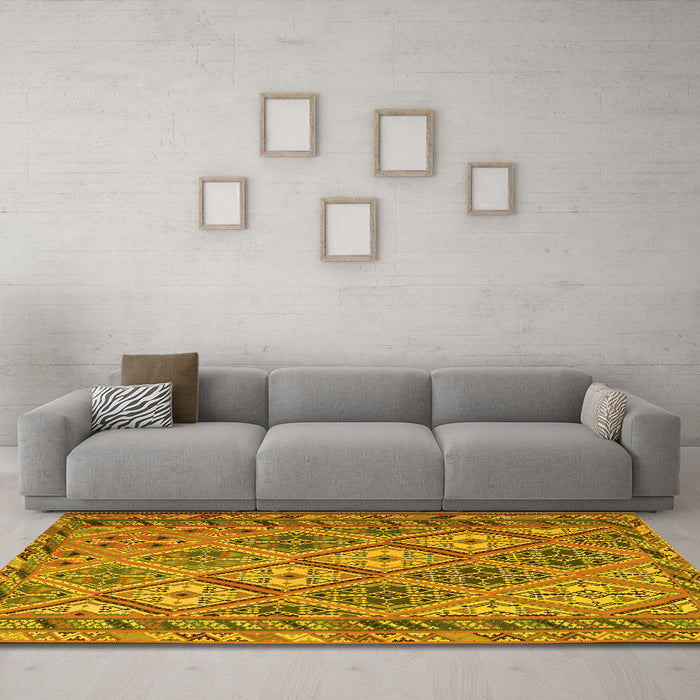 Machine Washable Persian Yellow Traditional Rug in a Living Room, wshtr1980yw