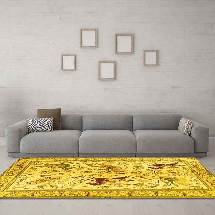 Machine Washable Animal Yellow Traditional Rug in a Living Room, wshtr1989yw