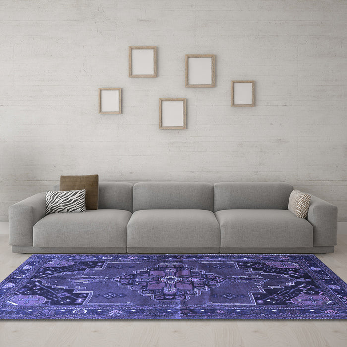 Machine Washable Persian Blue Traditional Rug in a Living Room, wshtr198blu