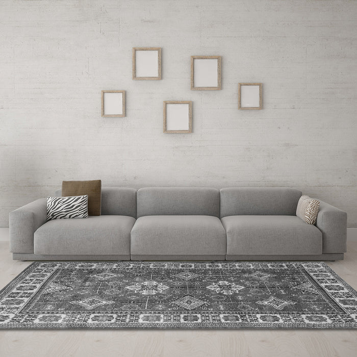 Machine Washable Persian Gray Traditional Rug in a Living Room,, wshtr1991gry