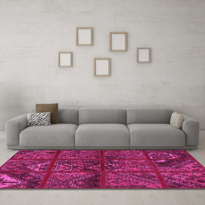 Machine Washable Patchwork Pink Transitional Rug in a Living Room, wshtr1995pnk