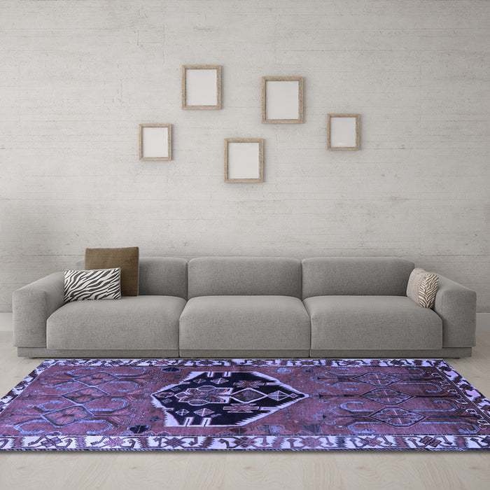Machine Washable Persian Blue Traditional Rug in a Living Room, wshtr1997blu