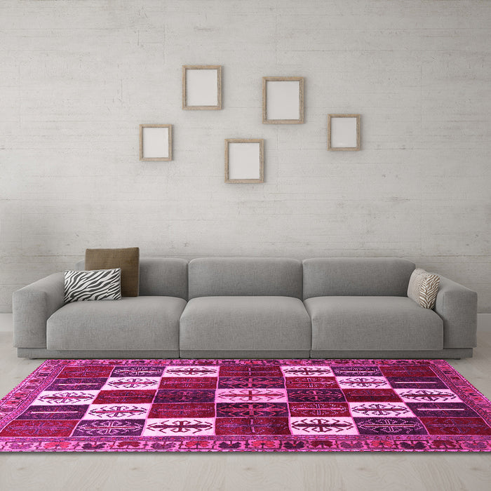 Machine Washable Persian Pink Traditional Rug in a Living Room, wshtr2001pnk
