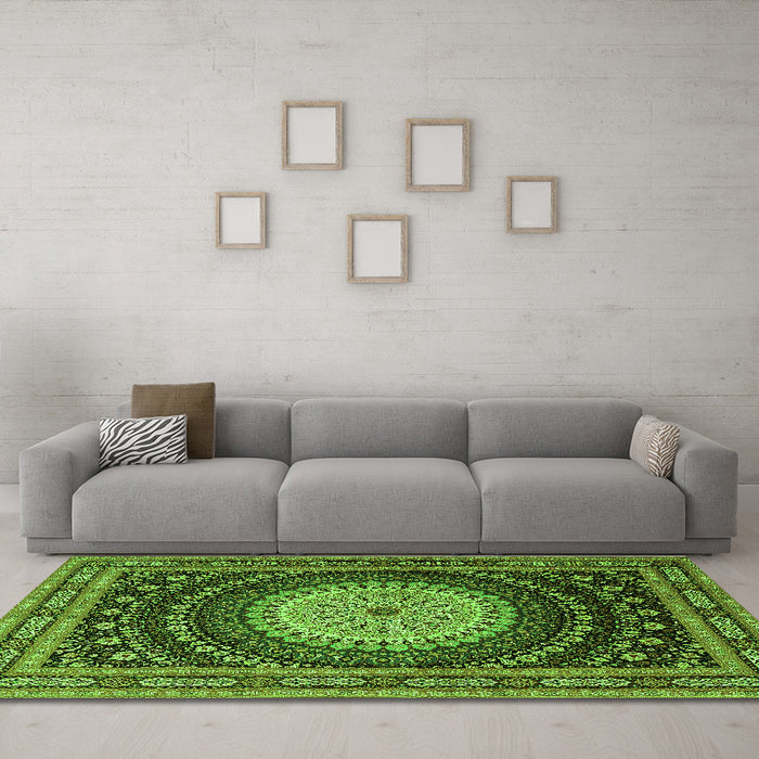 Machine Washable Persian Green Traditional Area Rugs in a Living Room,, wshtr2006grn