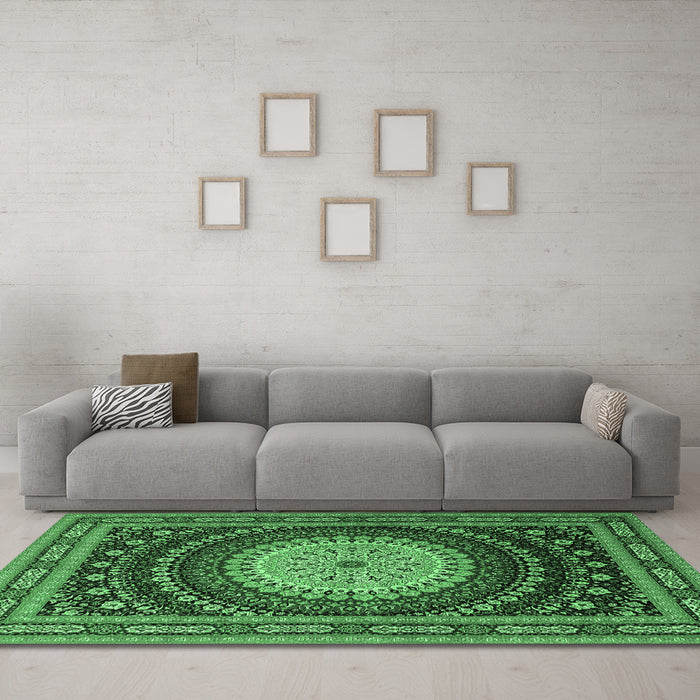 Machine Washable Persian Emerald Green Traditional Area Rugs in a Living Room,, wshtr2006emgrn