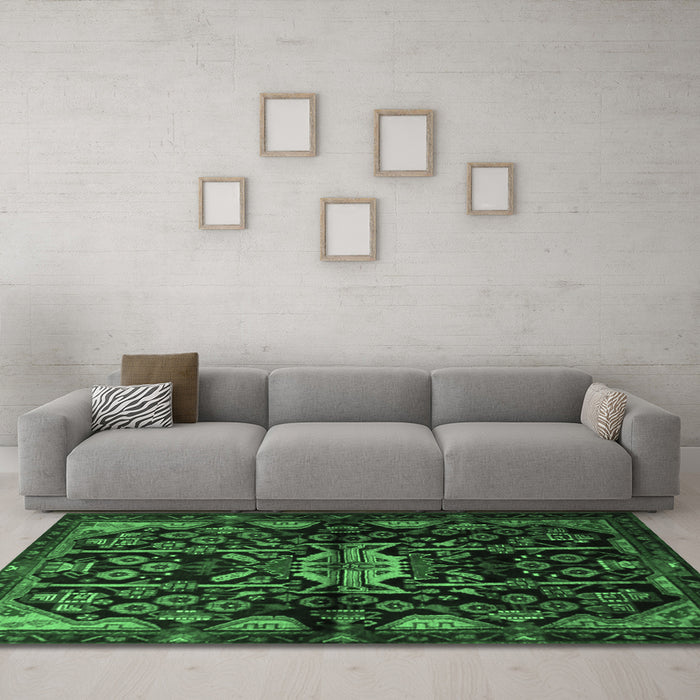 Machine Washable Persian Emerald Green Traditional Area Rugs in a Living Room,, wshtr2007emgrn