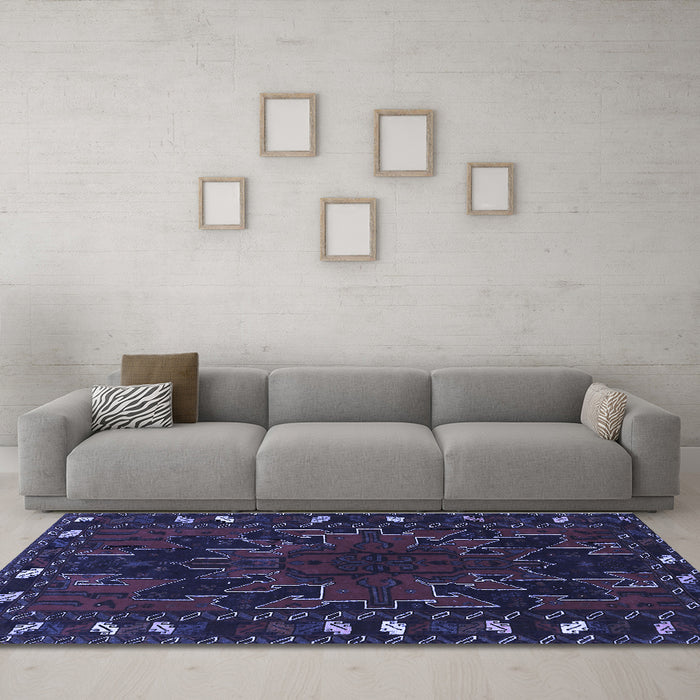 Machine Washable Persian Blue Traditional Rug in a Living Room, wshtr2008blu