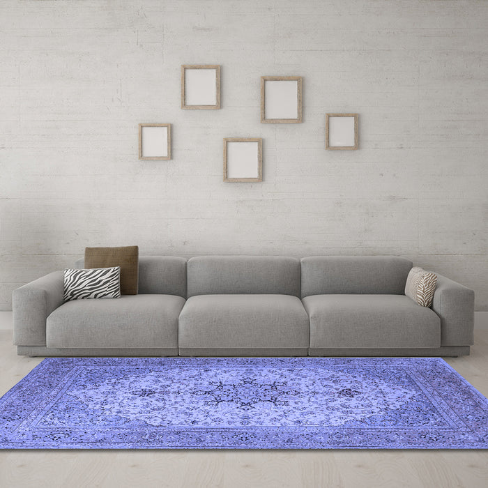Machine Washable Persian Blue Traditional Rug in a Living Room, wshtr2014blu
