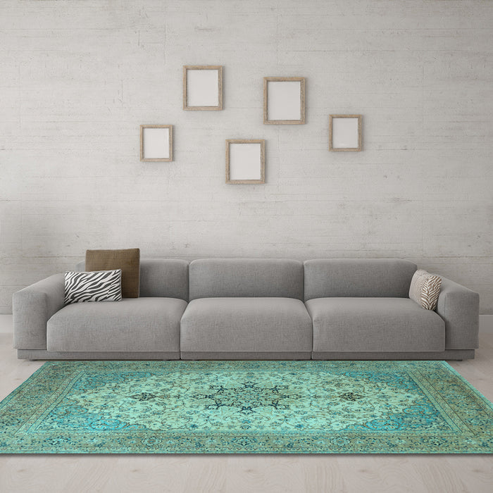 Machine Washable Persian Light Blue Traditional Rug in a Living Room, wshtr2014lblu