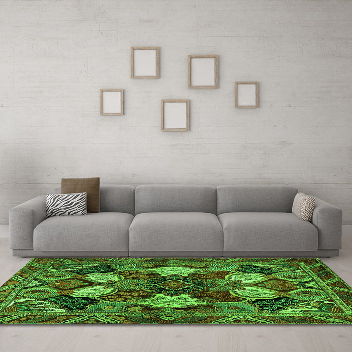 Machine Washable Persian Green Traditional Area Rugs in a Living Room,, wshtr2016grn