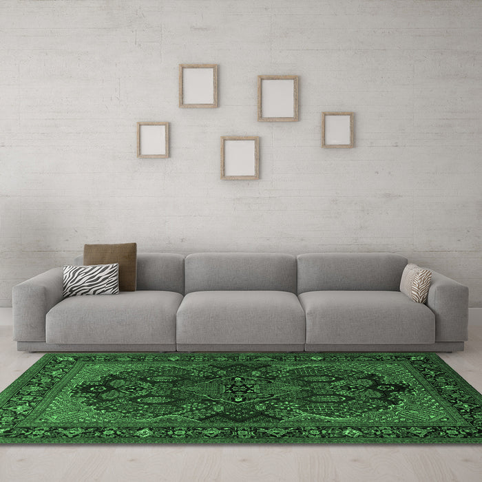 Machine Washable Persian Emerald Green Traditional Area Rugs in a Living Room,, wshtr2020emgrn