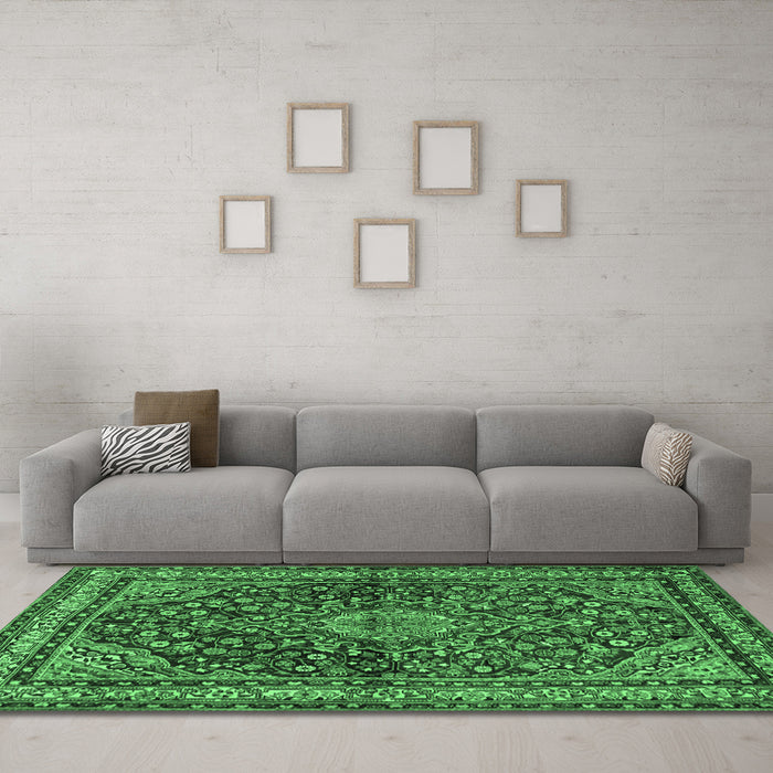 Machine Washable Persian Emerald Green Traditional Area Rugs in a Living Room,, wshtr2022emgrn