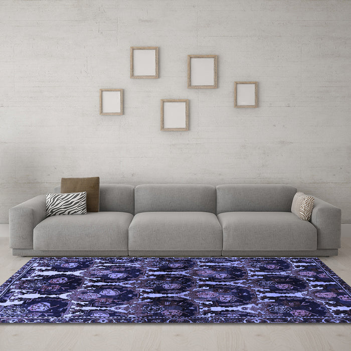 Machine Washable Persian Blue Traditional Rug in a Living Room, wshtr2025blu