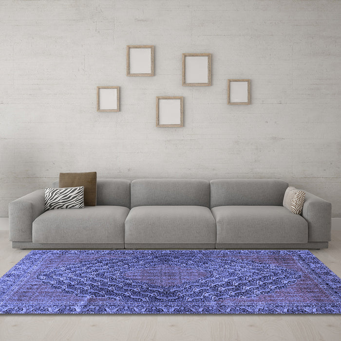 Machine Washable Persian Blue Traditional Rug in a Living Room, wshtr2026blu