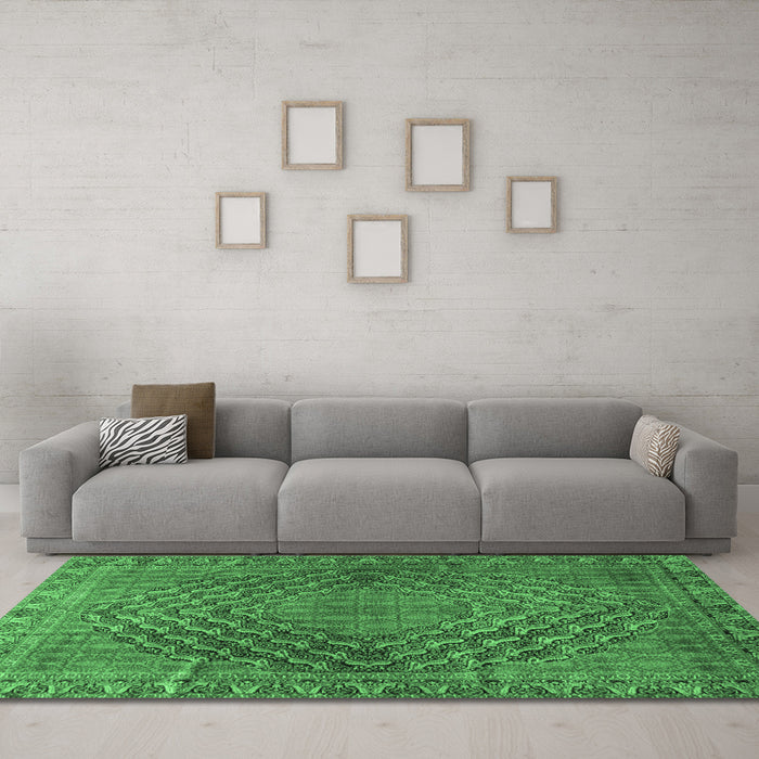 Machine Washable Persian Emerald Green Traditional Area Rugs in a Living Room,, wshtr2026emgrn