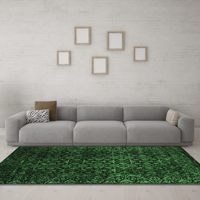 Machine Washable Persian Emerald Green Traditional Area Rugs in a Living Room,, wshtr2027emgrn