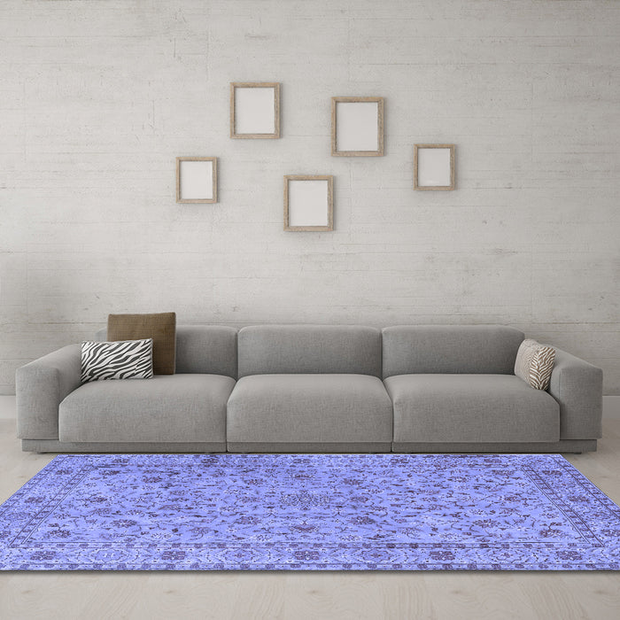 Machine Washable Persian Blue Traditional Rug in a Living Room, wshtr2029blu
