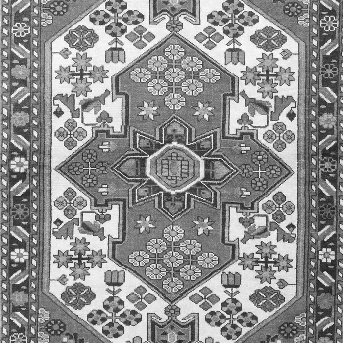 Serging Thickness of Machine Washable Persian Gray Traditional Rug, wshtr202gry