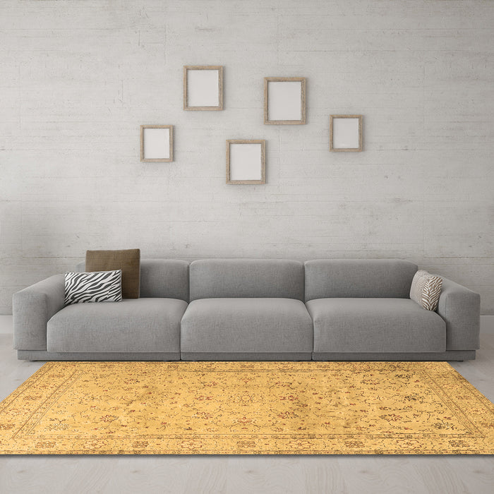 Machine Washable Persian Brown Traditional Rug in a Living Room,, wshtr2030brn