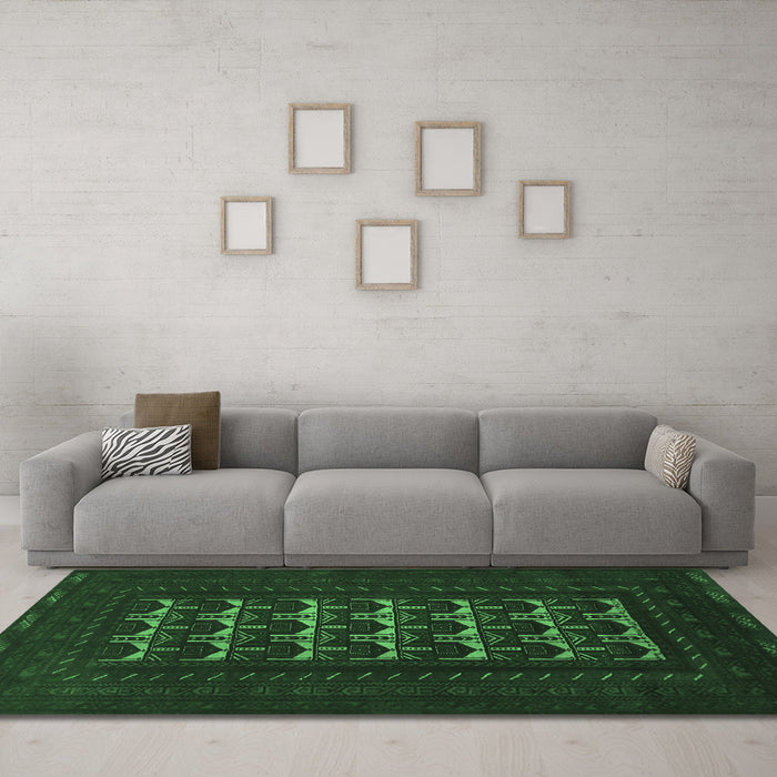 Machine Washable Persian Emerald Green Traditional Area Rugs in a Living Room,, wshtr2031emgrn