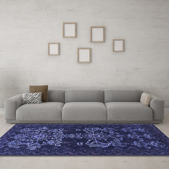 Machine Washable Persian Blue Traditional Rug in a Living Room, wshtr2032blu