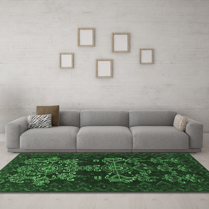 Machine Washable Persian Emerald Green Traditional Area Rugs in a Living Room,, wshtr2032emgrn