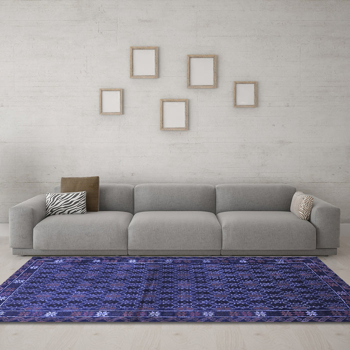 Machine Washable Persian Blue Traditional Rug in a Living Room, wshtr2033blu