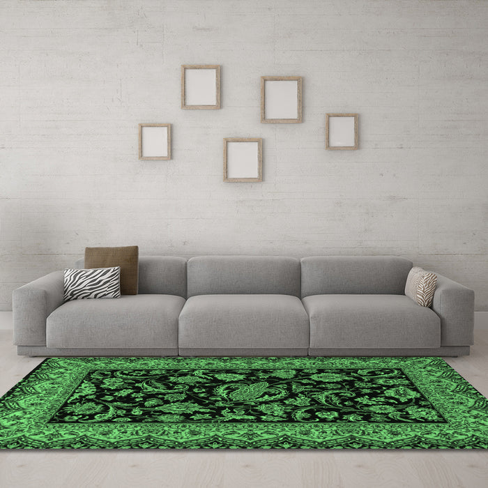 Machine Washable Persian Emerald Green Traditional Area Rugs in a Living Room,, wshtr2036emgrn